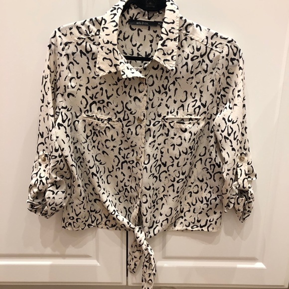 Ark & Co Cream and Black Button Up/Tie Blouse - Picture 1 of 6